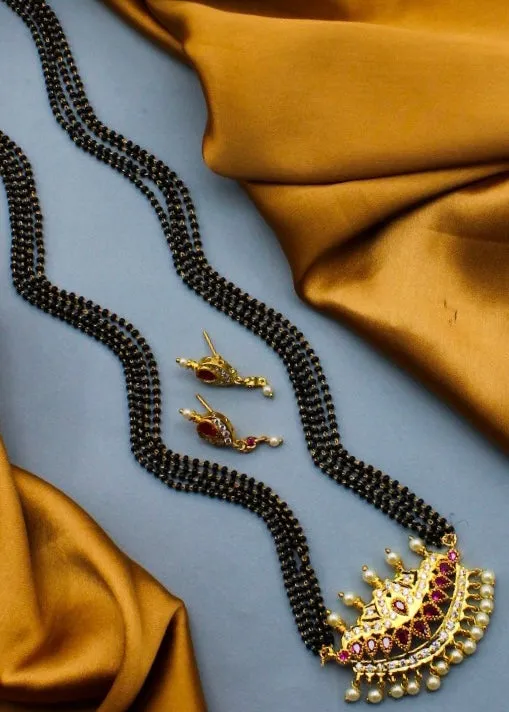 GRACEFUL DESIGNER MANGALSUTRA SET