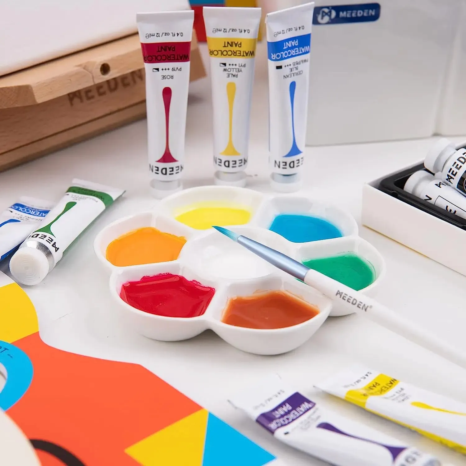 MEEDEN 7-Well Studio Porcelain Paint Palette