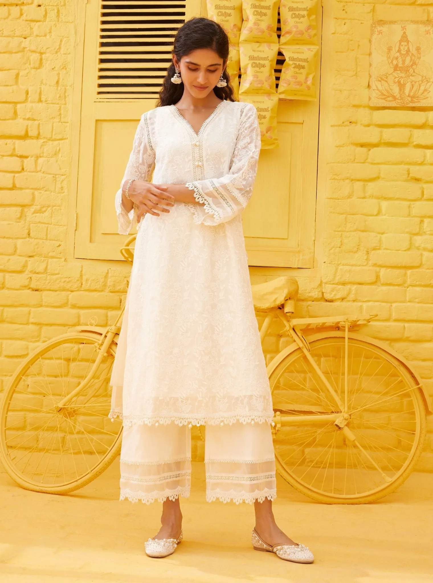 Mulmul Organza Cahya Off White Kurta With Mulmul Cotton Cahya Off White Pant