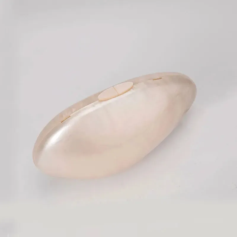 Pearlescent Shell-Shaped Clutch for Weddings and Parties