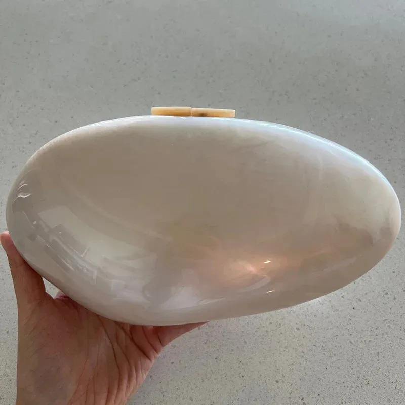 Pearlescent Shell-Shaped Clutch for Weddings and Parties