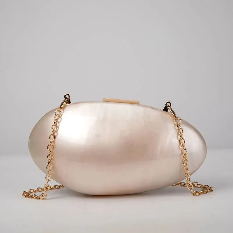 Pearlescent Shell-Shaped Clutch for Weddings and Parties