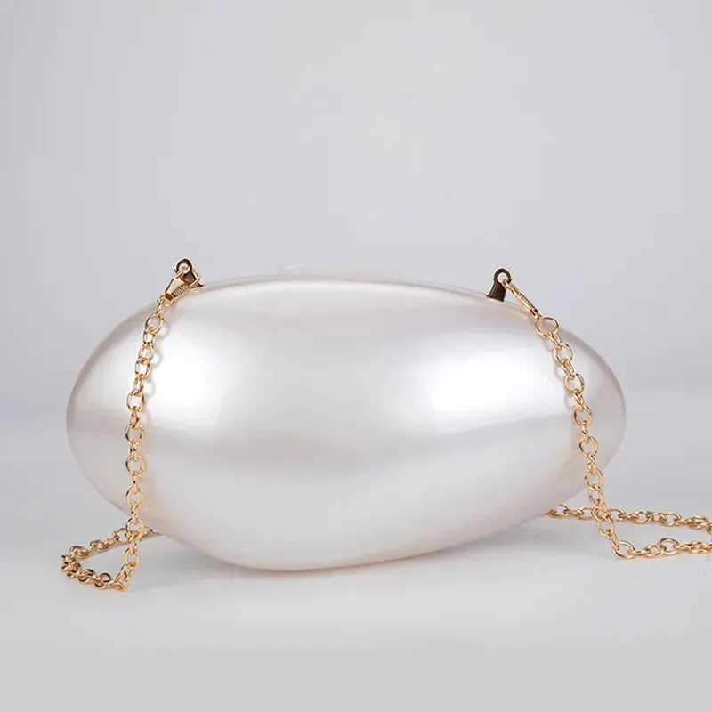 Pearlescent Shell-Shaped Clutch for Weddings and Parties