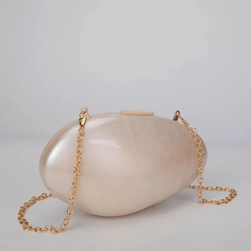 Pearlescent Shell-Shaped Clutch for Weddings and Parties